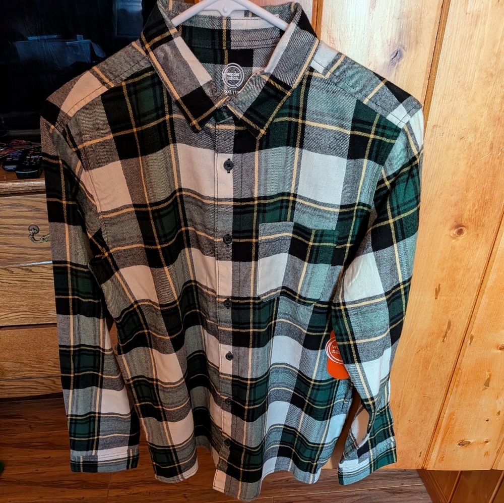 Youth Plaid Green and Black Soft Flannel Youth Shirt XXL 18